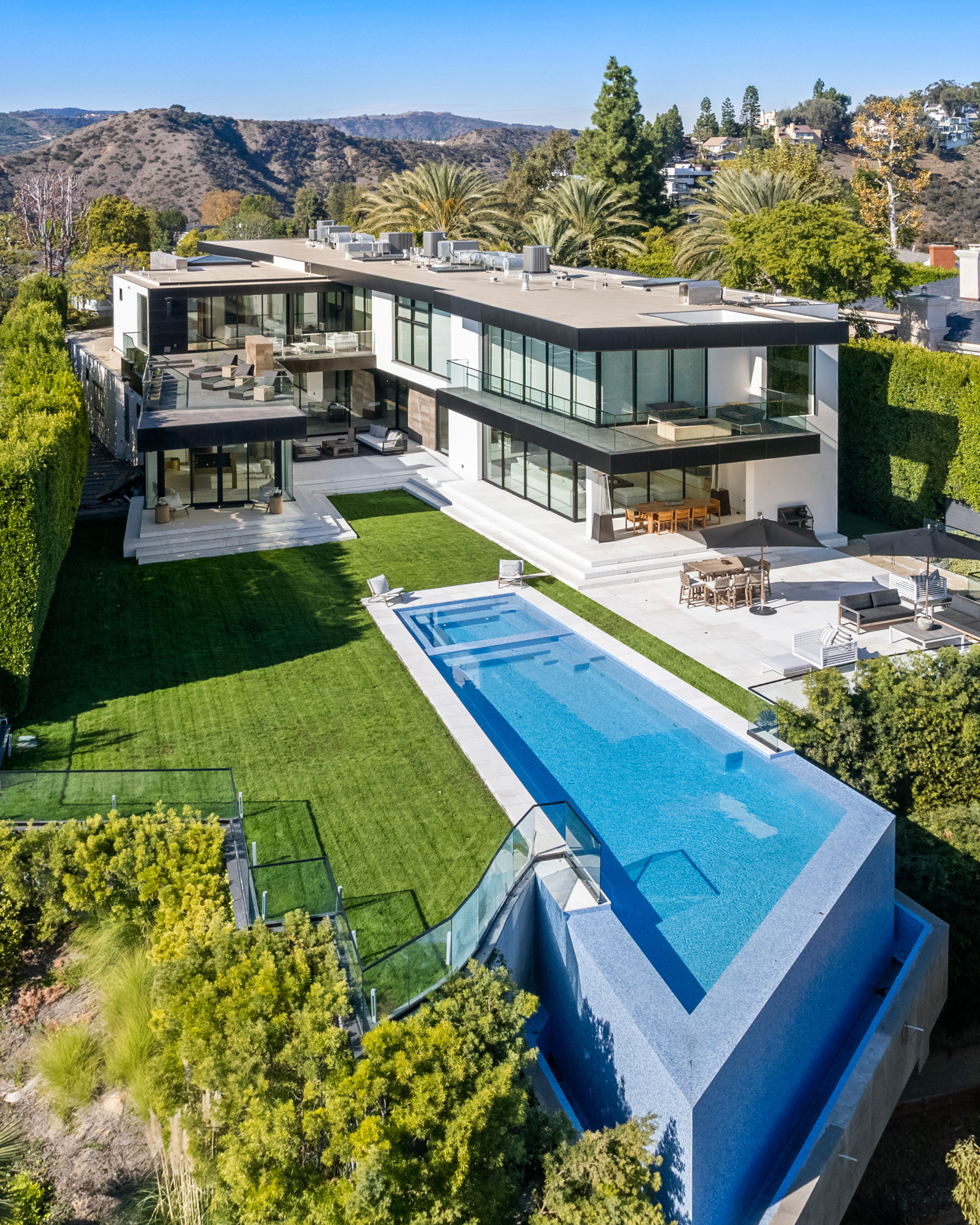 11507 Orum Rd, Los Angeles, CA 90049 - The Altman Brothers