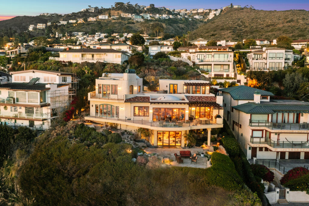 16 Lagunita Dr, Laguna Beach, CA 92651 - The Altman Brothers